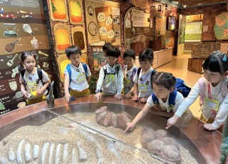 高班畢業旅行