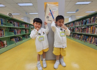 參觀沙田公共圖書館