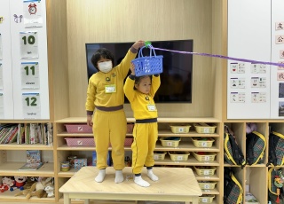 飛索運輸遊戲