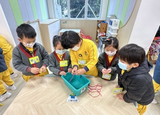 飛索運輸遊戲